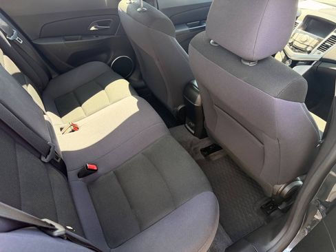 Used 2013 Chevrolet Cruze Eco w/ Enhanced Safety Package FWD image 18