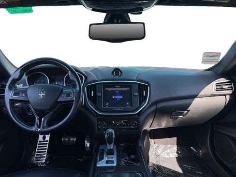 Used 2015 Maserati Ghibli RWD image 10