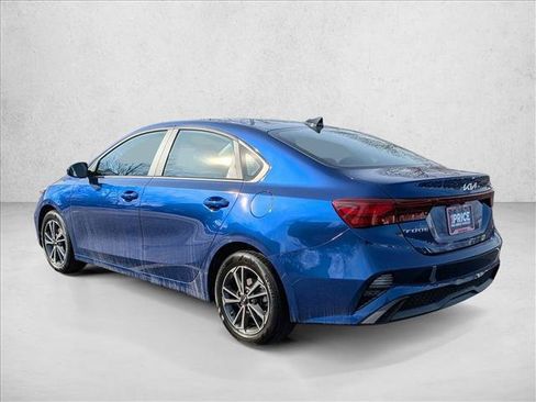 Used 2022 Kia Forte LXS image 8