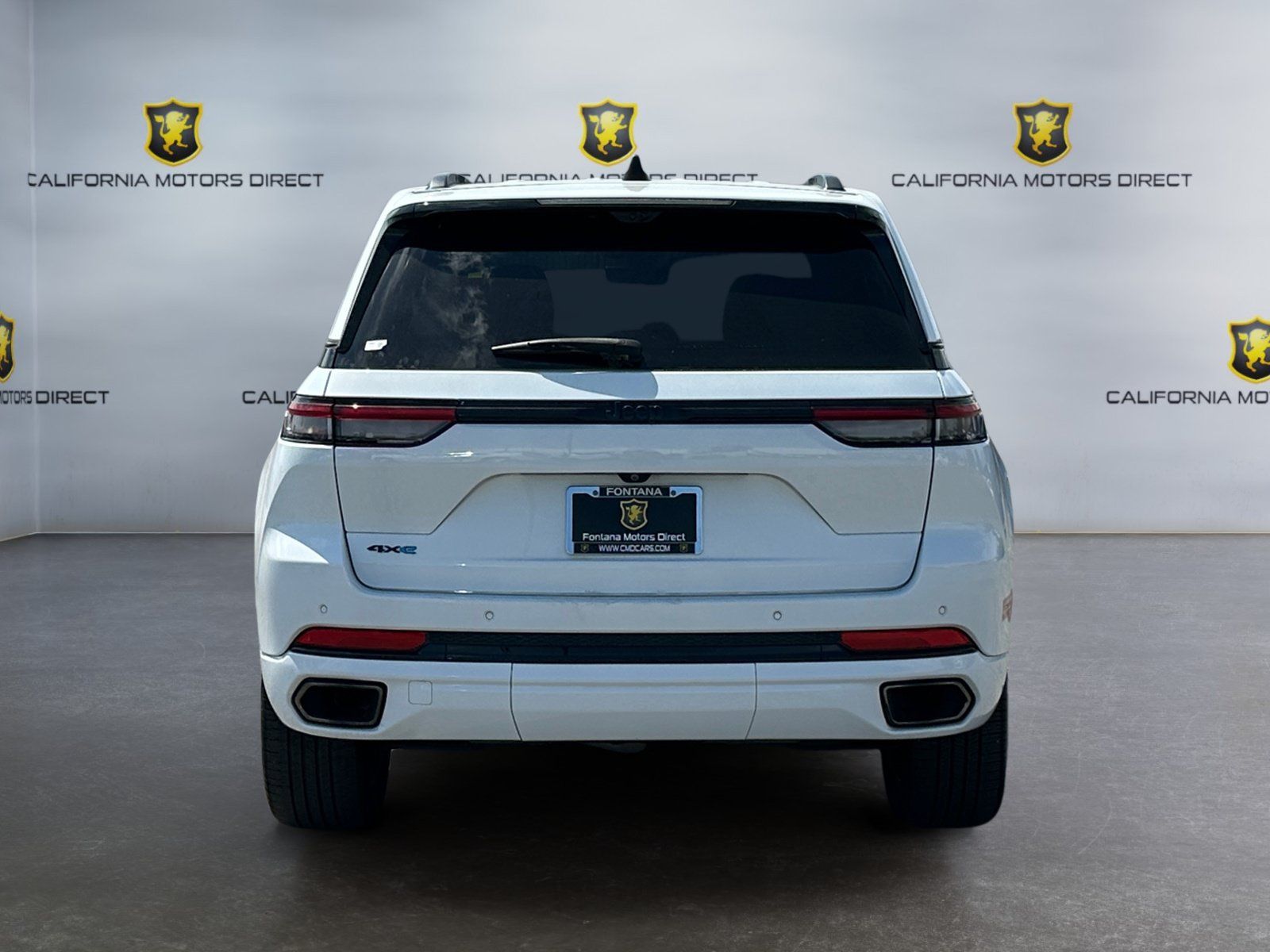 Used 2023 Jeep Grand Cherokee 30th Anniversary AWD/4WD image 4