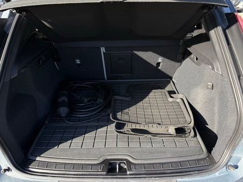 Certified 2023 Volvo XC40 Recharge Ultimate w/ Protection Package Premier image 32