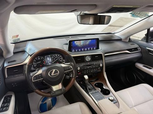 Used 2022 Lexus RX 350L FWD w/ Premium Package image 10