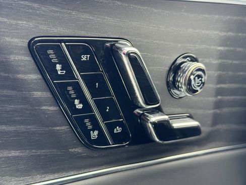 New 2026 Cadillac Lyriq V image 31