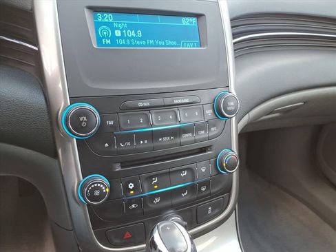 Used 2014 Chevrolet Malibu LS image 24