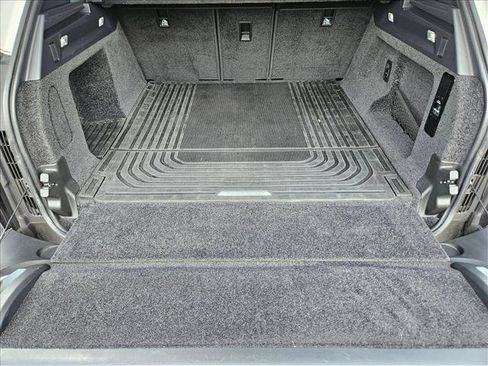 Used 2023 Land Rover Range Rover SE image 5