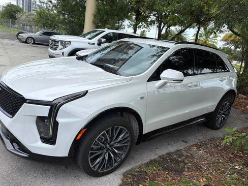 Used 2024 Cadillac XT4 Sport FWD image 5