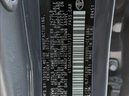 Used 2025 Toyota Camry SE image 23