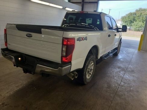 Used 2020 Ford F250 XLT image 2