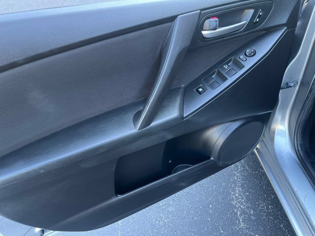 Used 2010 MAZDA MAZDA3 i Touring FWD image 16