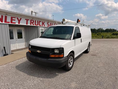 Used 2014 Chevrolet Express 1500 RWD image 3