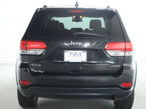 Used 2014 Jeep Grand Cherokee Laredo w/ 18" Wheel & 8.4" Radio Group AWD/4WD image 37