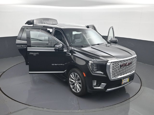 Used 2022 GMC Yukon Denali AWD/4WD image 30