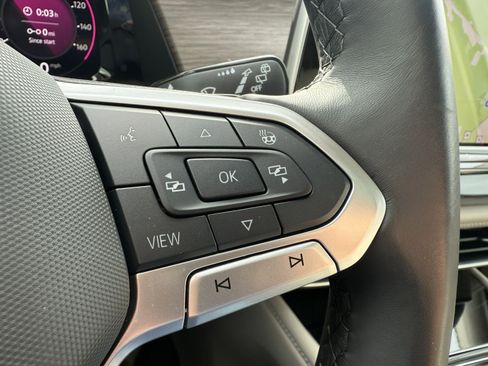 Used 2025 Volkswagen Atlas SEL Premium R-Line image 15