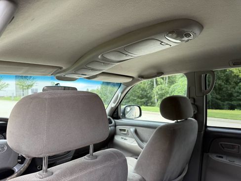 Used 2004 Toyota Sequoia SR5 image 12