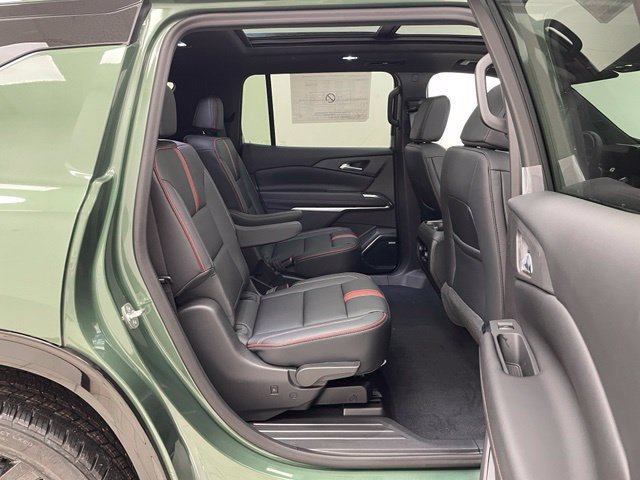 New 2027 Chevrolet Traverse RS w/ LPO, Floor Liner Package AWD/4WD image 16