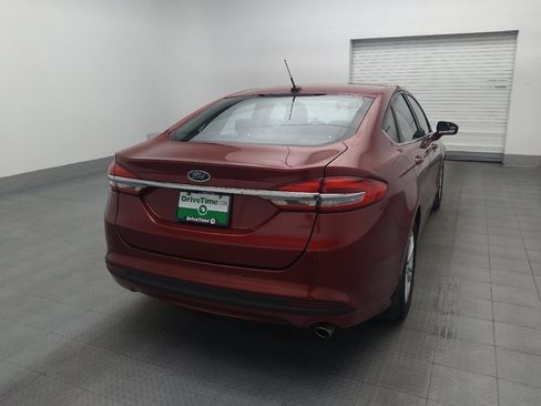 Used 2018 Ford Fusion SE w/ Fusion SE Technology Package FWD image 7