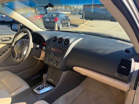 Used 2011 Nissan Altima 2.5 S image 14