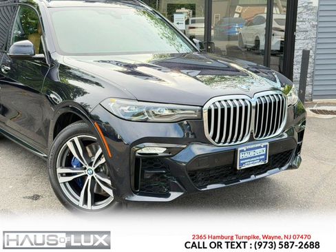 Used 2021 BMW X7 xDrive40i w/ M Sport Package AWD/4WD image 3