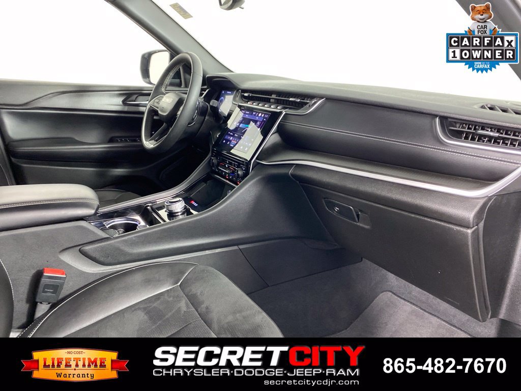 Used 2023 Jeep Grand Cherokee L Laredo AWD/4WD image 33