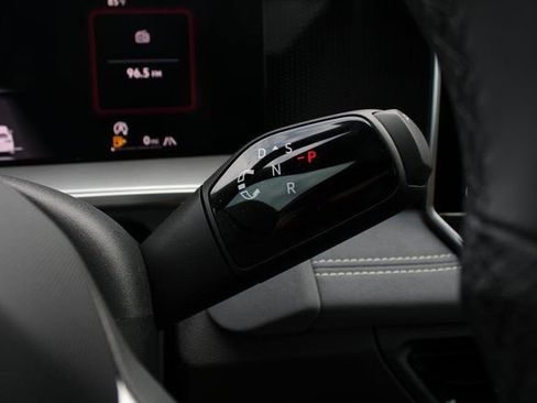 New 2025 Volkswagen Tiguan SE R-Line AWD/4WD image 16