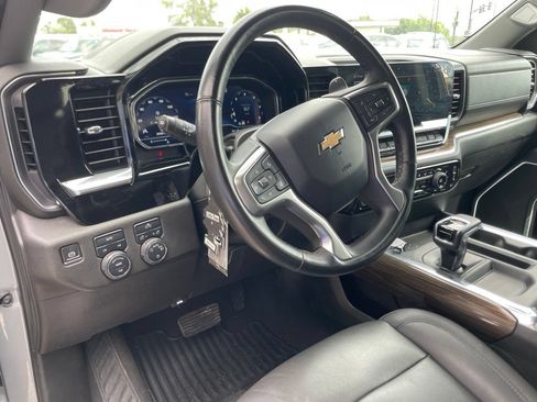 Used 2023 Chevrolet Silverado 1500 LT w/ Leather Package AWD/4WD image 42