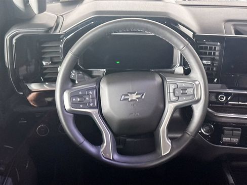 Used 2026 Chevrolet Silverado 1500 LT Trail Boss w/ Convenience Package II AWD/4WD image 13