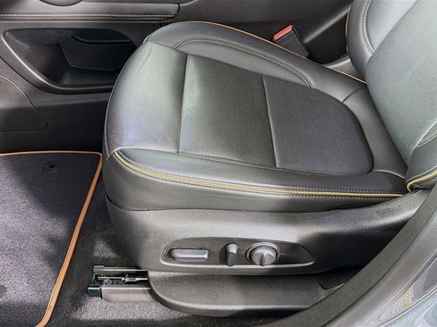 Used 2021 GMC Acadia AT4 w/ Technology Package image 23