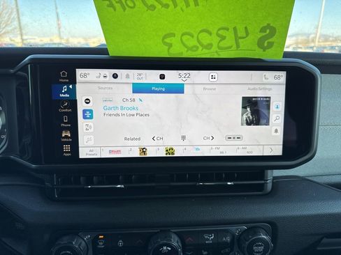 New 2024 Jeep Gladiator Sport image 30