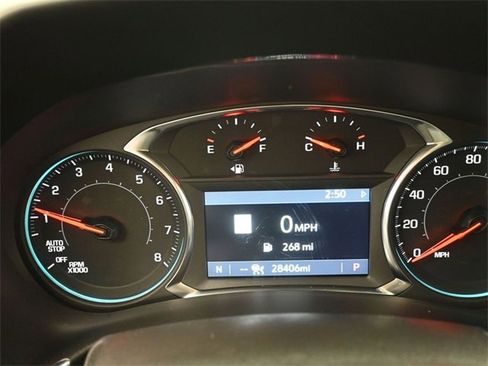 Used 2022 Chevrolet Equinox Premier image 9