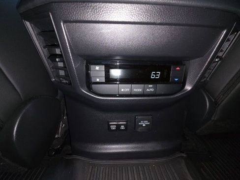 Used 2025 Toyota Sequoia Limited image 34