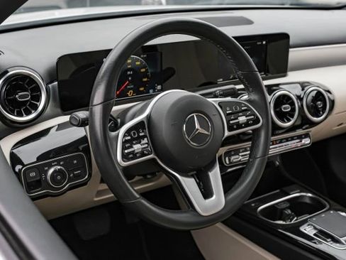Used 2019 Mercedes-Benz A 220 image 16