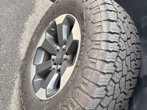 Used 2020 RAM 1500 Rebel w/ Leather & Sound Group w/ 2_W AWD/4WD image 15