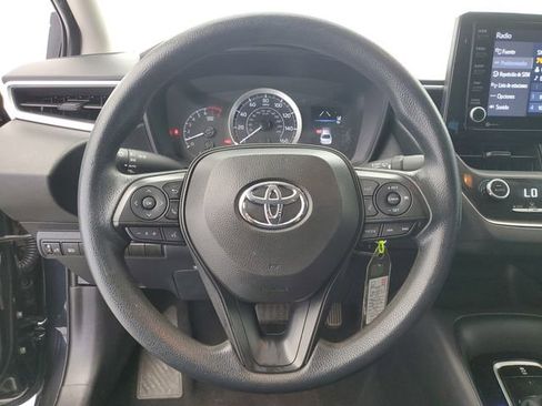Used 2022 Toyota Corolla LE image 22