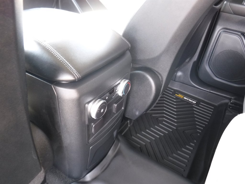 Used 2020 Ford Explorer 2WD image 12