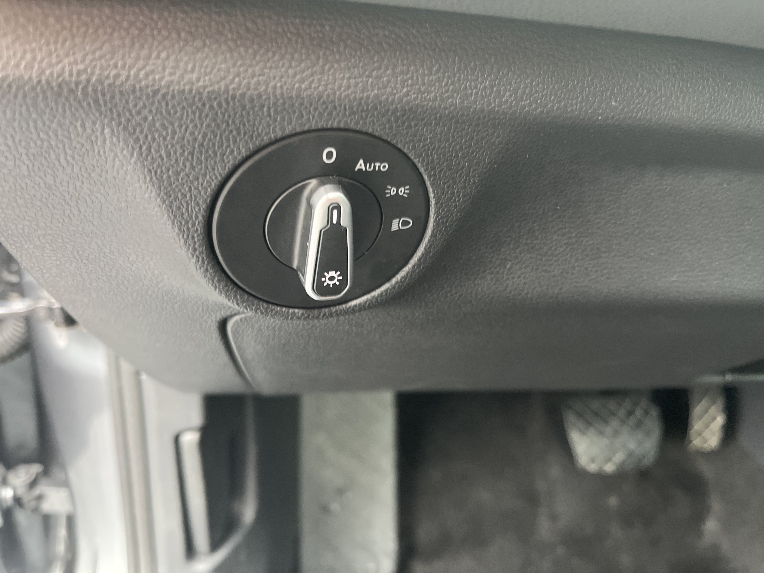 Used 2025 Volkswagen Jetta S FWD image 17