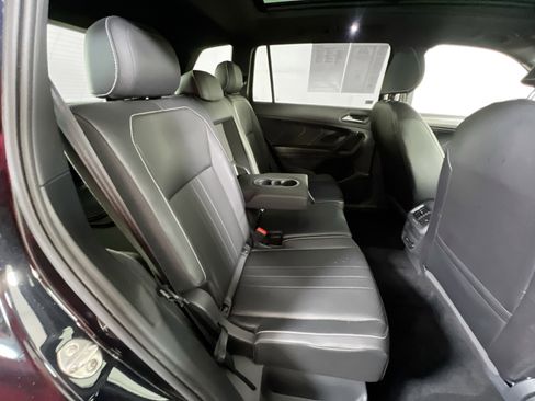 Used 2022 Volkswagen Tiguan SE R-Line image 26
