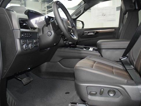 New 2026 Chevrolet Suburban High Country AWD/4WD image 40