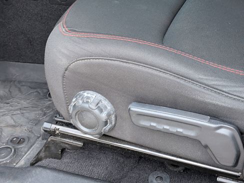 Used 2020 Jeep Wrangler Unlimited Rubicon AWD/4WD image 21