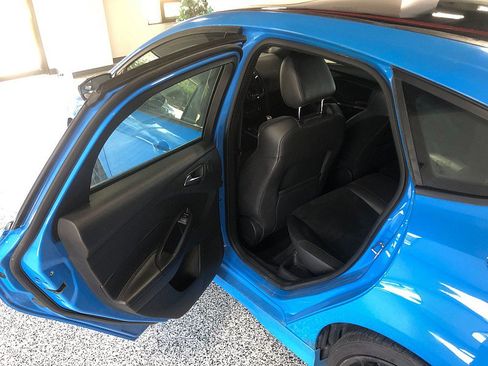 Used 2018 Ford Focus RS AWD/4WD image 15