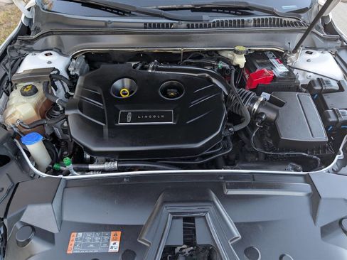 Used 2018 Lincoln MKZ Premiere image 28