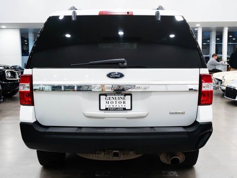 Used 2017 Ford Expedition XL w/ Equipment Group 101A image 5