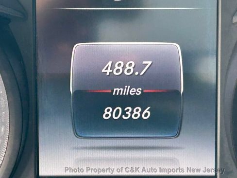 Used 2018 Mercedes-Benz C 300 4MATIC Sedan image 46