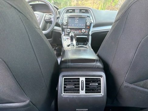 Used 2018 Nissan Maxima 3.5 S FWD image 15
