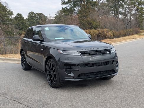 New 2026 Land Rover Range Rover Sport Dynamic SE image 3