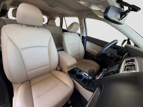 Used 2015 Subaru Outback 2.5i Limited AWD/4WD image 21