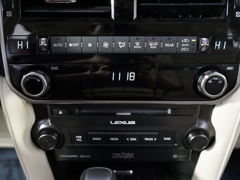Used 2023 Lexus GX 460 Premium AWD/4WD image 32