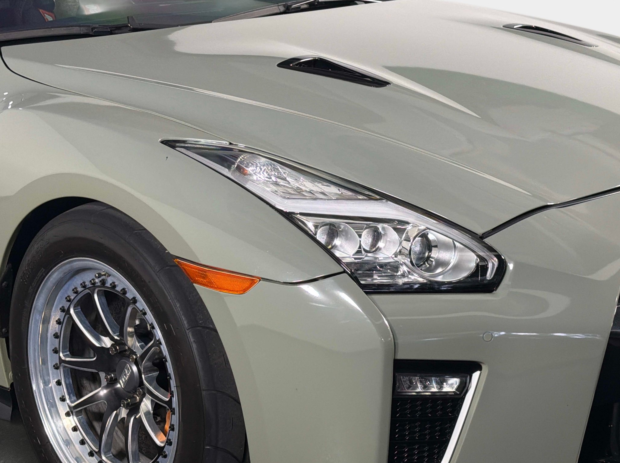 Used 2021 Nissan GT-R Premium AWD/4WD image 24