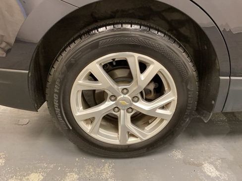 Used 2020 Chevrolet Equinox Premier image 33