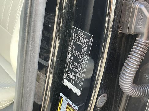 Used 2025 Hyundai Santa Fe SEL image 28