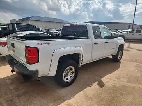 Used 2015 Chevrolet Silverado 1500 W/T w/ Trailering Package image 3